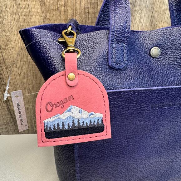 Portland Leather Oregon Charm FOXGLOVE FAST SHIP MOUNTAIN Bag Charm Pacific NW - Picture 2 of 7